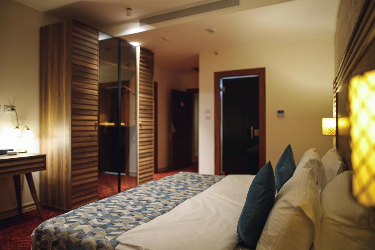 Yaldiz Palace Hotel Nablus Bagian luar foto