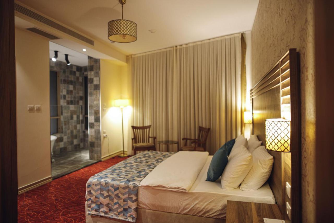 Yaldiz Palace Hotel Nablus Bagian luar foto