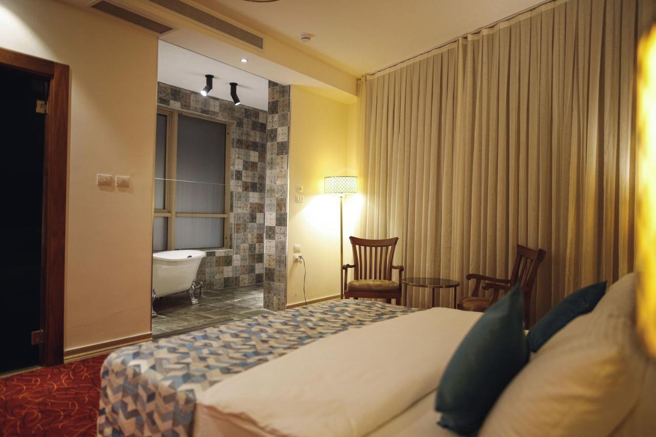 Yaldiz Palace Hotel Nablus Bagian luar foto