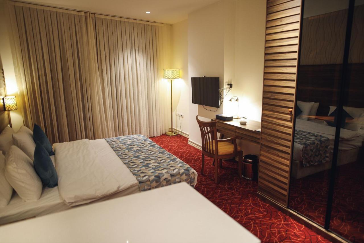 Yaldiz Palace Hotel Nablus Bagian luar foto